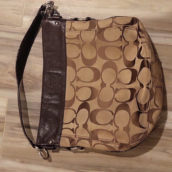 Coach Bag - Picture 2 of 5